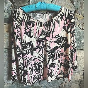 Claudia Richards pink floral top, 92% micropoly  8,% spandex size XL